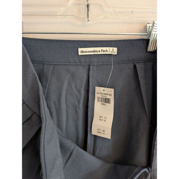 NWT Abercrombie & Fitch Abercrombie & Fitch pleated wrap skort - Navy size Small - Picture 3 of 6